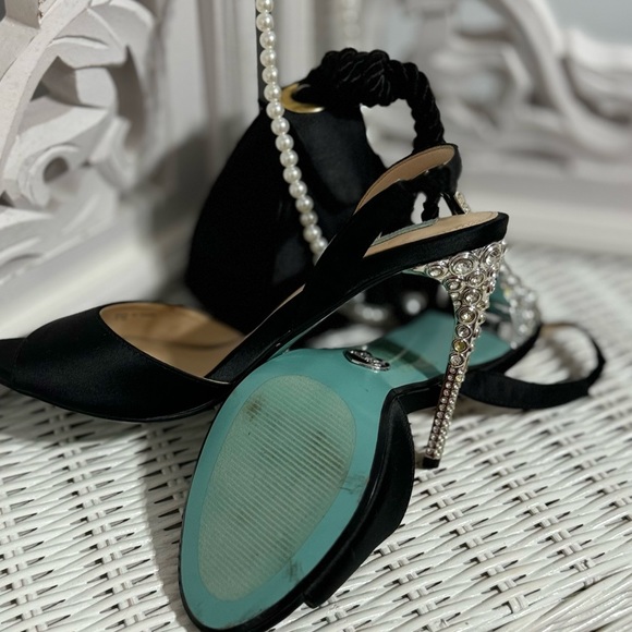 Betsey Johnson black satin sling back/peep toe with rhinestone heels. Size 8.5 - Picture 3 of 10